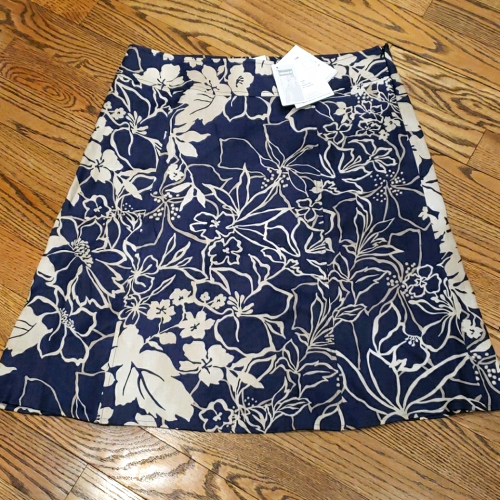 Geiger 100% linen flower pattern skirt